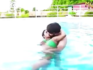 Indian Duo Having Hard Lovemaking In Swimming Pool