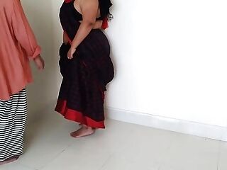 35y Old Sexy Desi Aunty Fucked By A Boy When She Swipeing Room - Fat Hooters